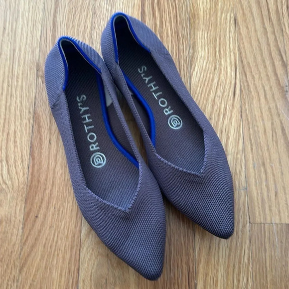 Rothy’s sz 7 brown with blue pointed toe